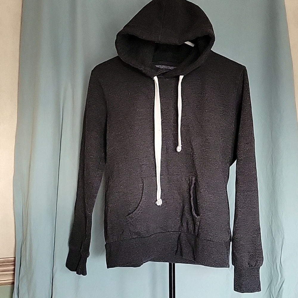 Esstive small hoodie